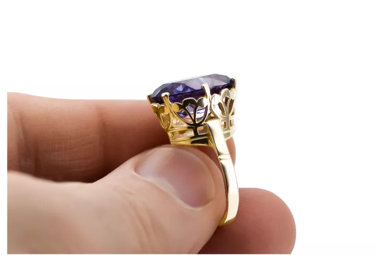 Vintage craft Ring Alexandrite 14K Yellow gold vrc130y